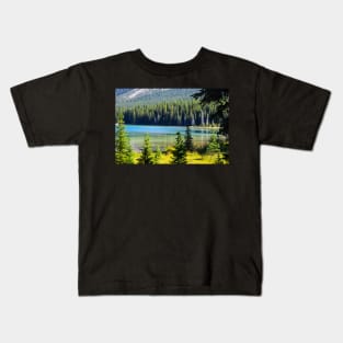 Elbow lake. Kids T-Shirt